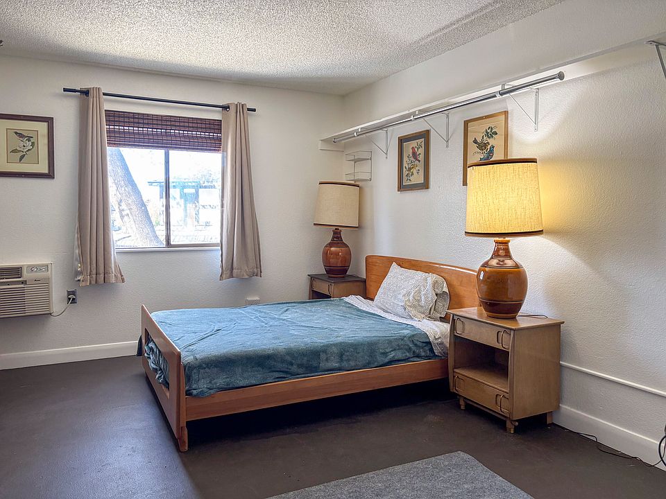 1st image of 1540 W Broadway St #5