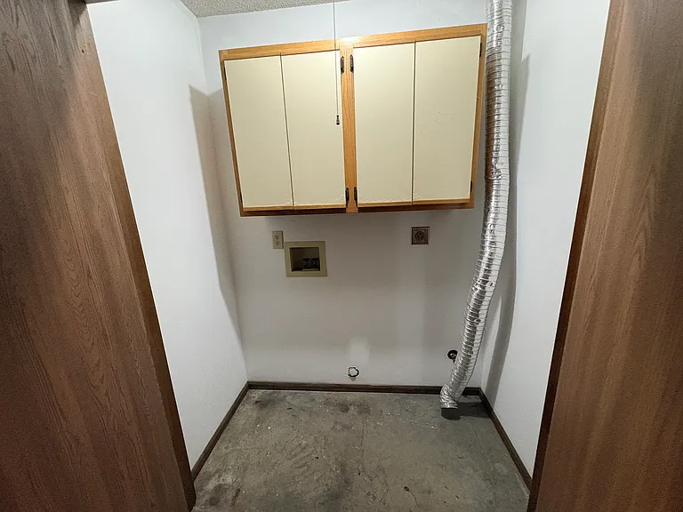 1408 Ash Ct #1408 — Photo 9