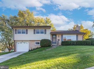 712 Beacon Hill Rd, New Cumberland, PA 17070