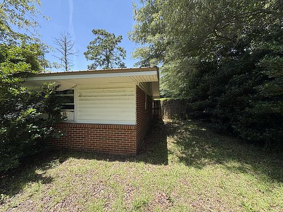 3rd image of 274 Parker Dr