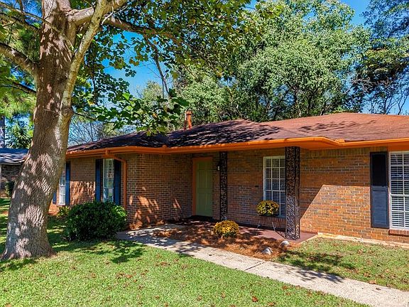 2nd image of 6123 Pinebrook Dr