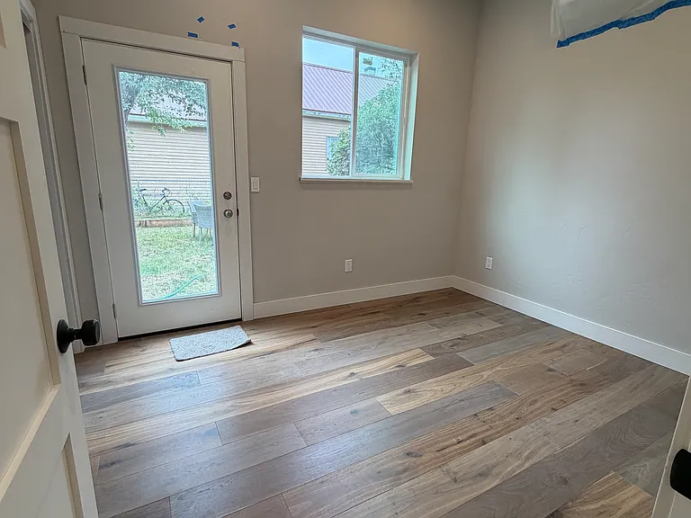 111 S E St #A — Photo 6