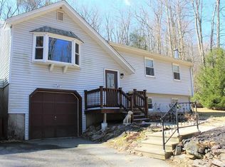 90 Vinton Rd, Holland, MA 01521