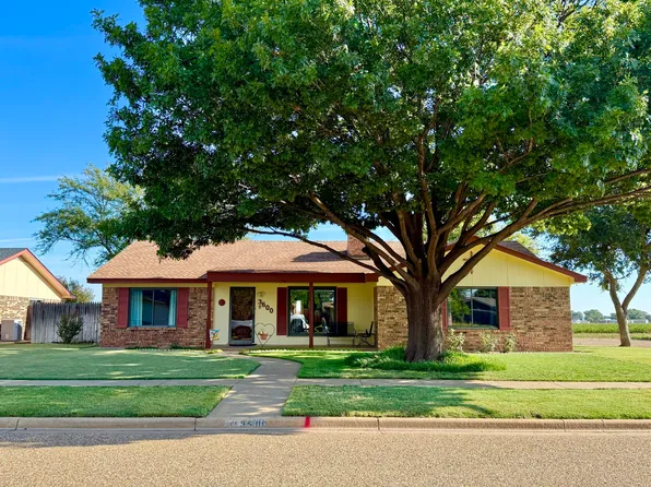 3600 Red Oak Ln, Plainview, TX 79072