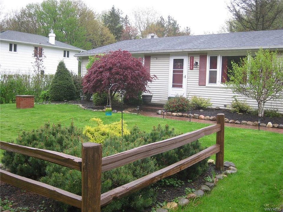 1st image of 2775 Oakland Dr