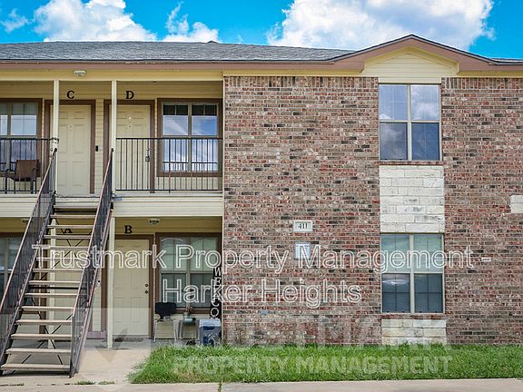 2nd image of 411 Brittney Way APT D
