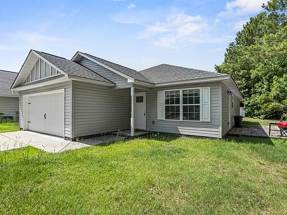 3rd image of 885 Slidingrock Ln
