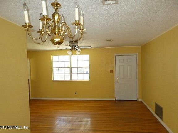 4th image of 10416 Biscayne Blvd