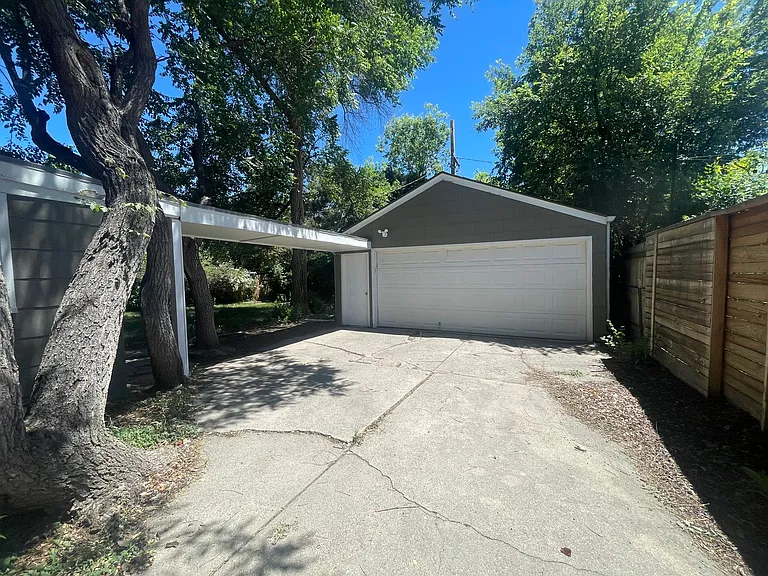 3080 S Fairfax St — Photo 27