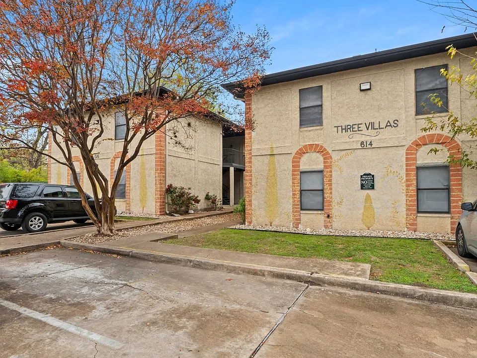 Three Villas- 2 Bedroom 2 Bathroom