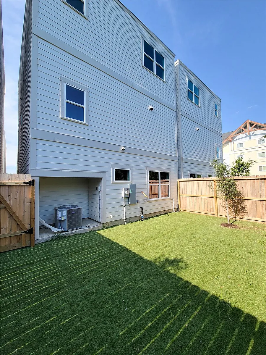 Building Photo - 7705 Earl Rudder Way