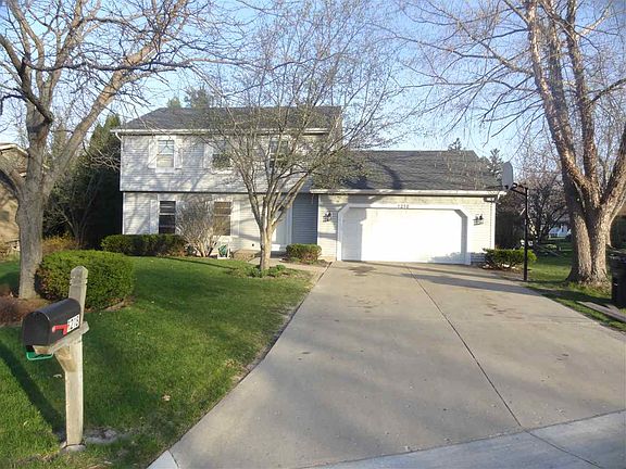 2nd image of 1218 Oakwood Ct