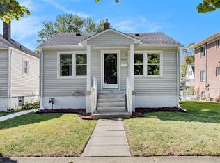 3416 Elizabeth Dr, Trenton, MI 48183