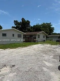 6183 SW 41st Ct #2 — Photo 39