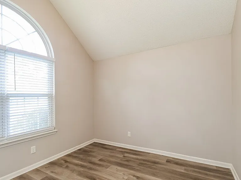 7229 Kavan Hunter Dr — Photo 13