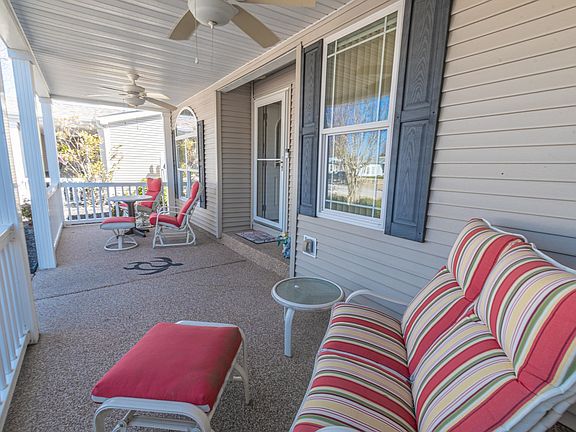 4th image of 352 Walden Lake Rd.