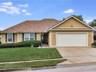 905 Black Oak Dr, Liberty, MO, 64068