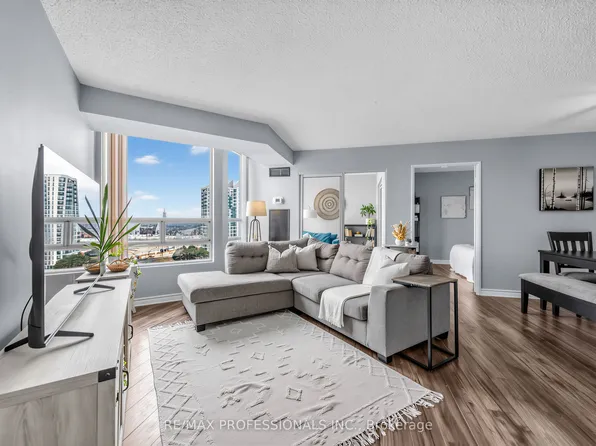 50 Kingsbridge Garden Cir #1410, Mississauga, ON L5R 1Y2