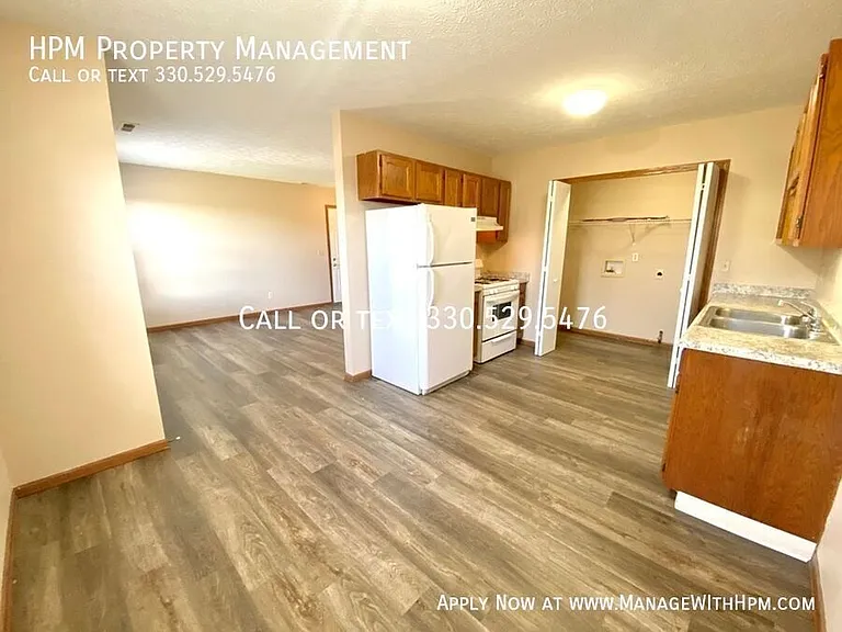 2525 Zircon St NE — Photo 9