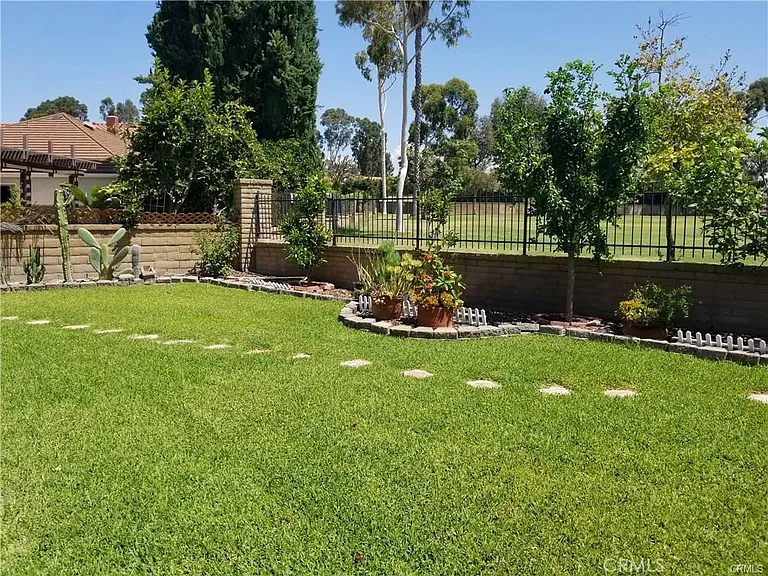 1234 Summersworth Pl — Photo 12