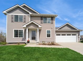 16201 Monroe Ct, Urbandale, IA 50323