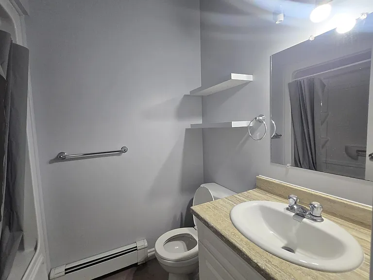 300 Main St S #2 — Photo 5