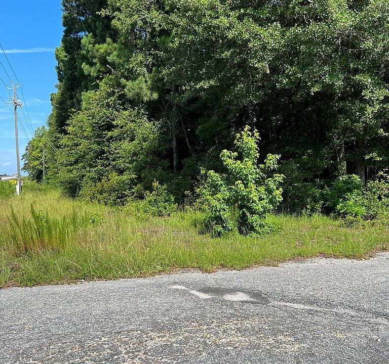 2nd image of 1002 Sterling St