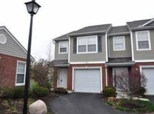 1881 Chaucer Dr, Cincinnati, OH 45237