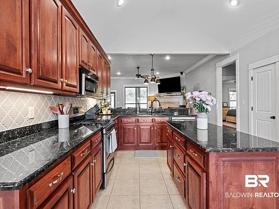 4th image of 9380 Sanibel Loop