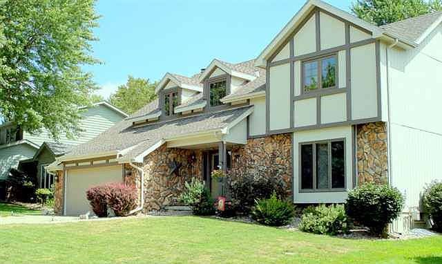 1st image of 7107 S 140th Ave