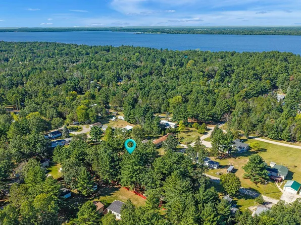 2114 Maple St, Friendship, WI 53934