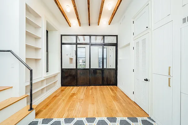 Rented by Nooklyn NYC LLC | media 23