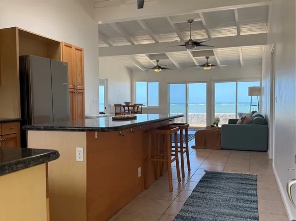 68-697 Farrington Hwy, Waialua, HI 96791