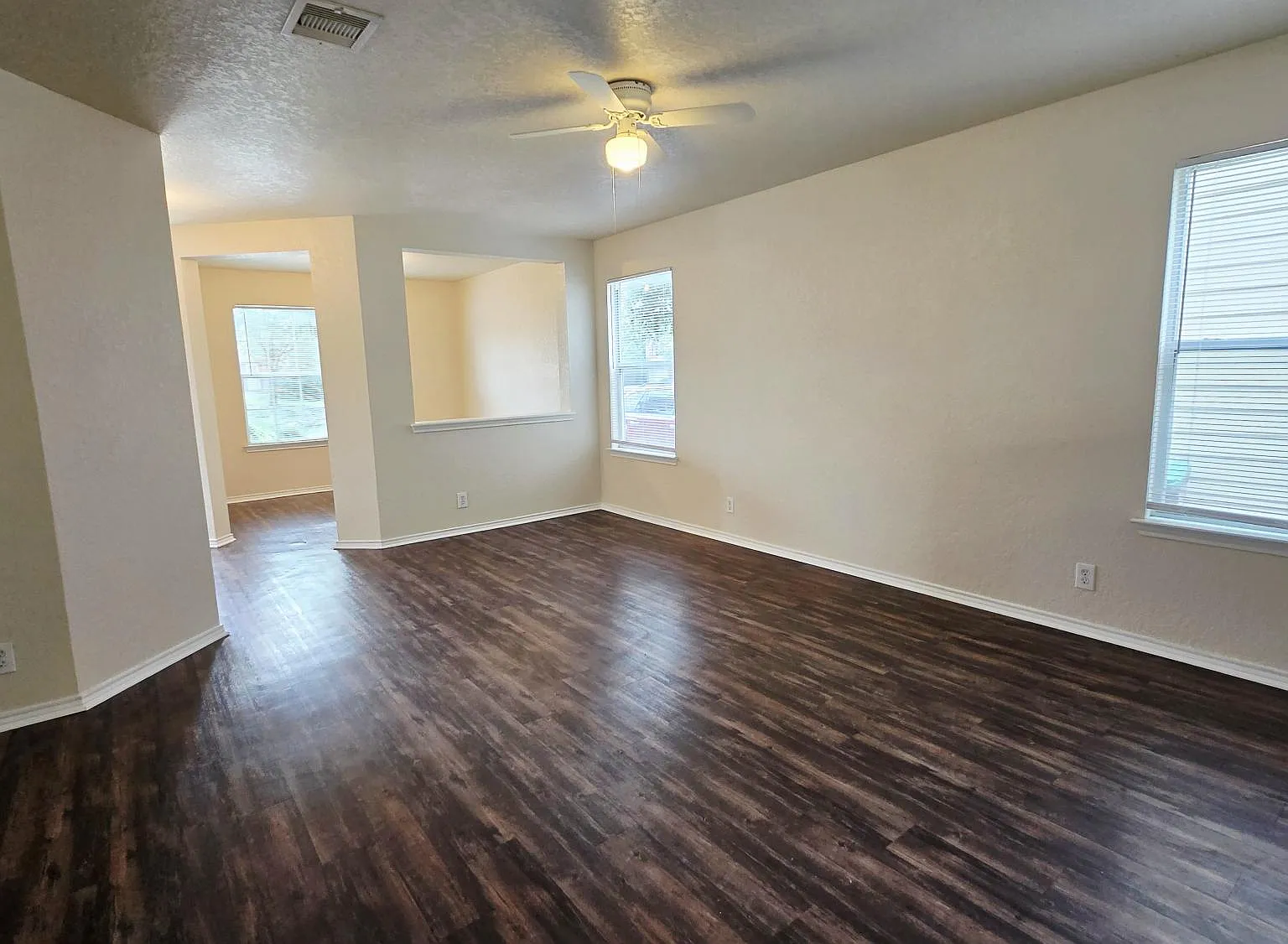3 bed, 1807 sqft, $1,695 — Photo 4