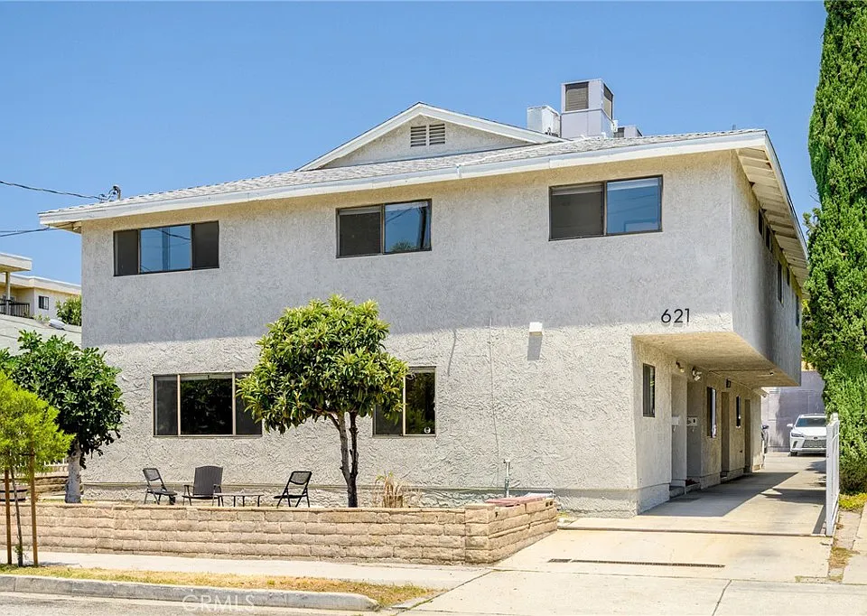 621 E Lomita Ave #A