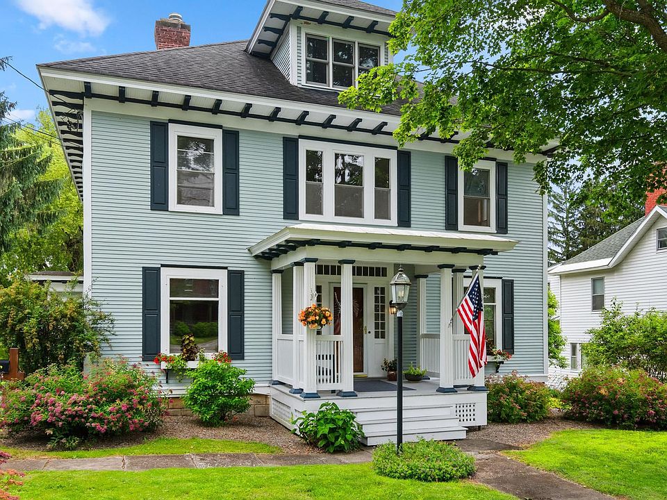 1st image of 92 Bank Street