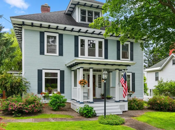 92 Bank Street, St. Albans City, VT 05478