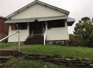 5613 Fredanna St, Pittsburgh, PA 15207