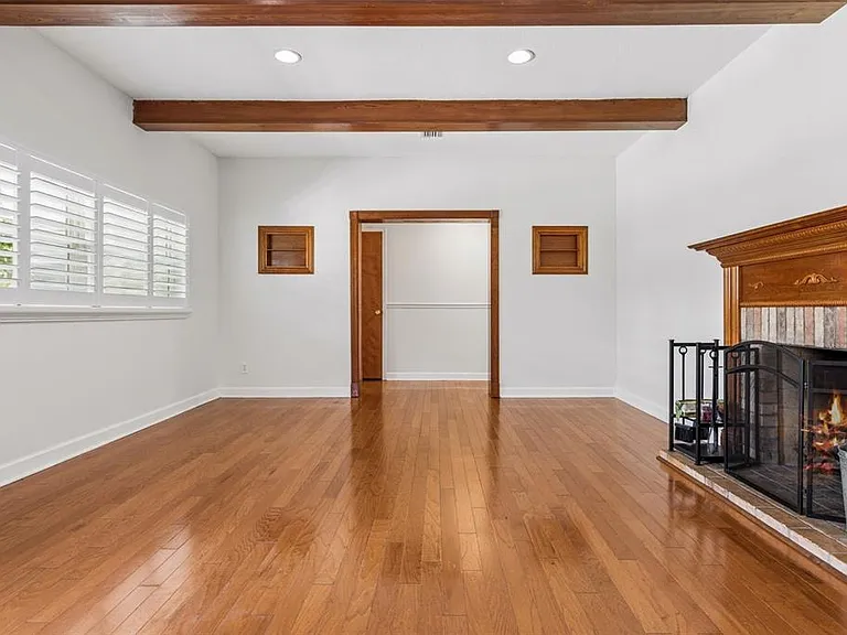 2603 N Ridgewood Ave — Photo 5