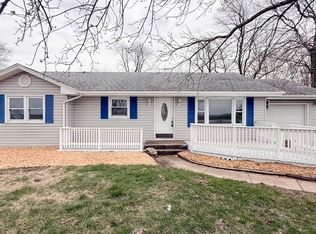 2308 N 2010th Rd E, Watseka, IL 60970