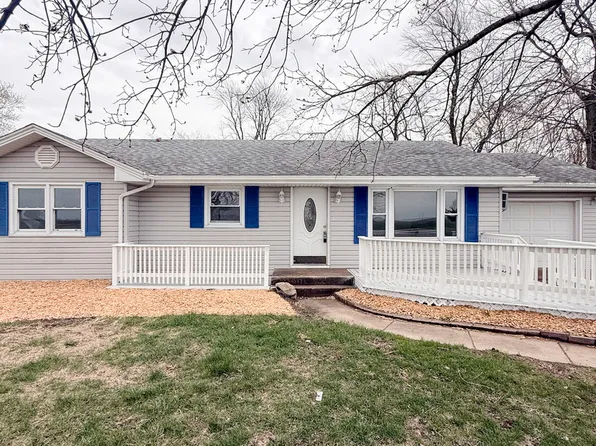 2308 N 2010th Rd E, Watseka, IL 60970