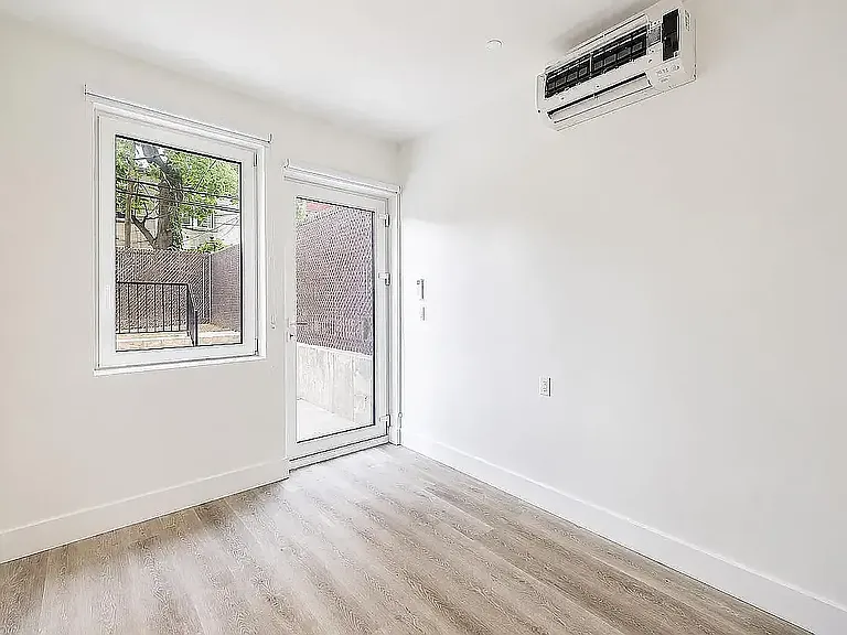 3410 Farragut Rd #1L — Photo 7