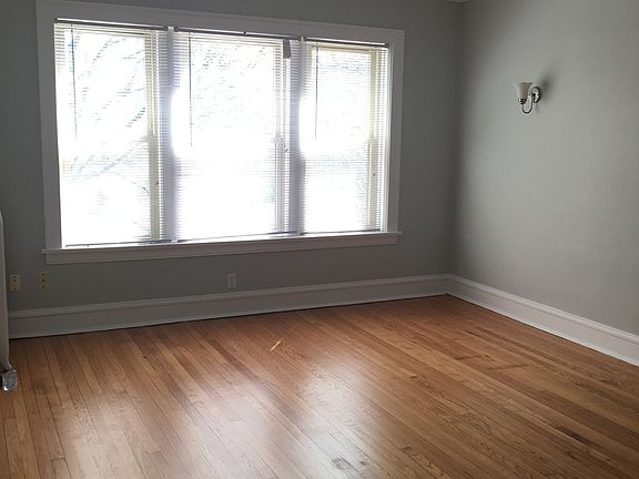 2nd image of 6600 N Bosworth Ave #1540-2E