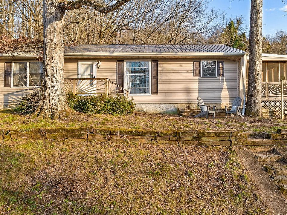 1st image of 844 W Shadowlawn Dr