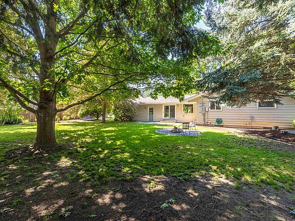 4th image of 7804 N Madison Ct