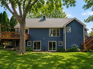 929 Alton Ct, Winthrop Harbor, IL 60096