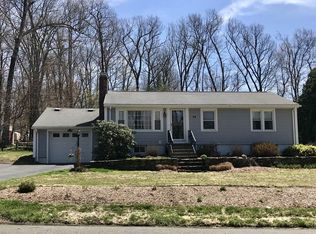 24 Oakridge Rd, Holden, MA 01520