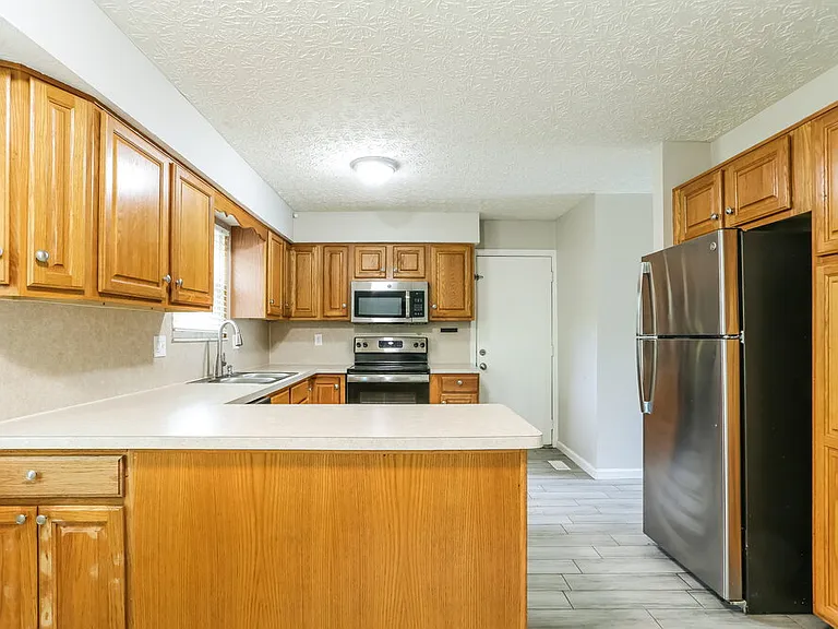 145 Timber Ridge Dr — Photo 8