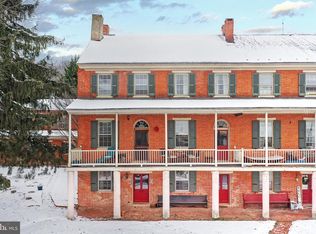 1151 Cloverton Dr, Columbia, PA 17512