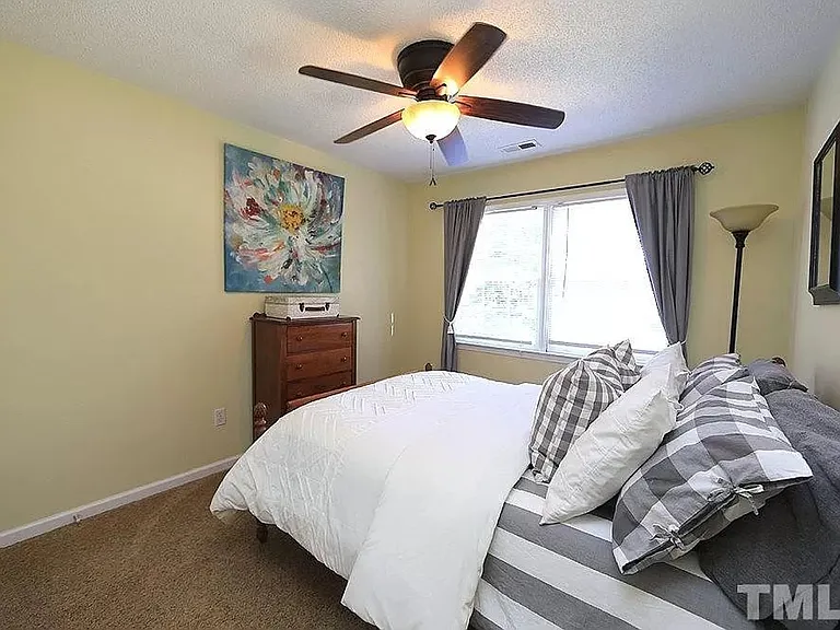 715 Saint Catherines Dr — Photo 12